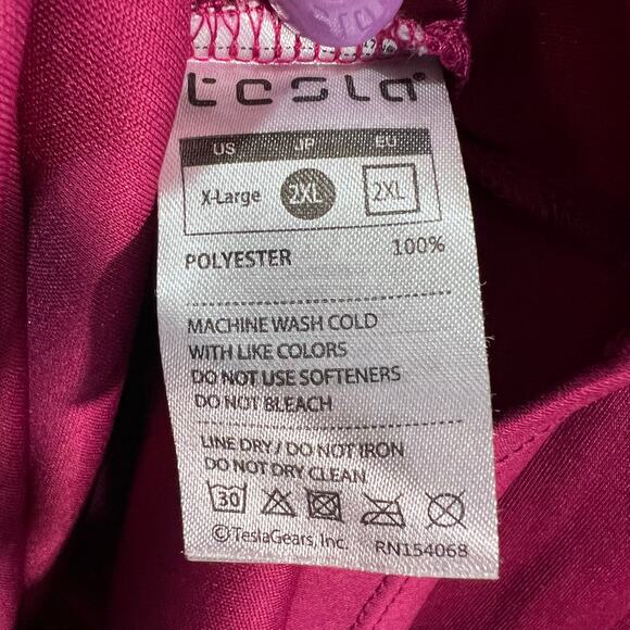Tesla T Shirt Women's Fitted 2XL Raspberry V Neck Spell Out Chest Short Sleeve - Picture 5 of 7